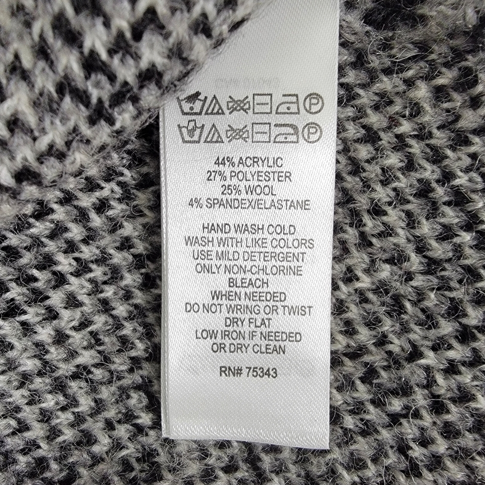 Christian Siriano Black White Gray Plaid 1 Button Cowl Neck Sweater Size Medium - Picture 8 of 10
